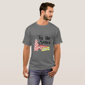 リトルティズザシーズンクリスマスツリーケーキのデビー Tシャツ (正面フル)
