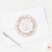 リトルバターフライ赤面ピンクフローラガールベビーシャワー ラウンドシール (封筒)