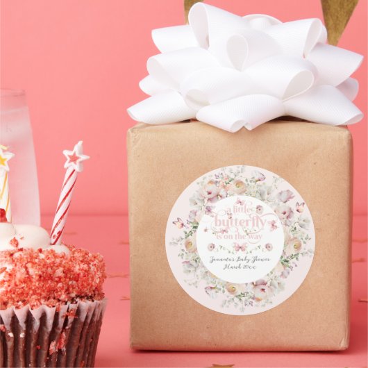 リトルバターフライ赤面ピンクフローラガールベビーシャワー ラウンドシール (パーティー)
