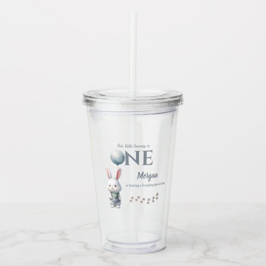 リトルバニーが1ブルーボーイズ1歳の誕生日を飾る アクリルタンブラー (正面)
