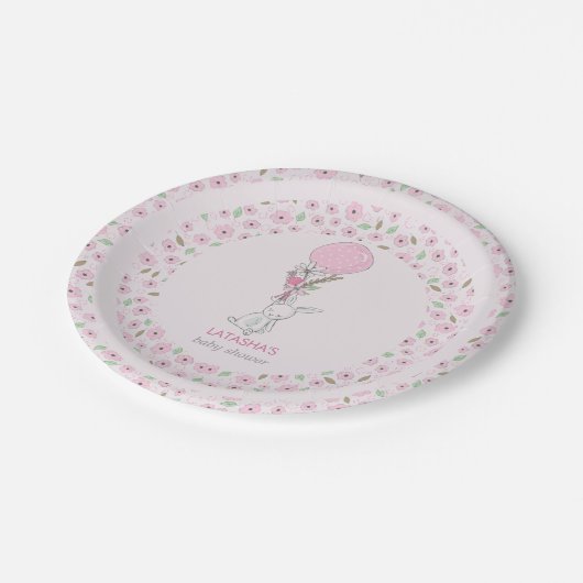 リトルバニーとバルーンピンクの女の子の赤ちゃんシャワー ペーパープレート (アングル)