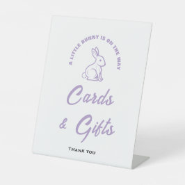 リトルバニー復活祭の赤ちゃんシャワーカード&ギフトサイン 台座サイン