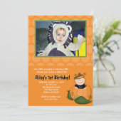 リトルパンプキンハロウィーン5x7フォト誕生日 招待状 (スタンド正面)