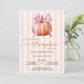 リトルパンプキン ベビーシャワー招待状 – ピンクの蝶結び 招待状 (スタンド正面)