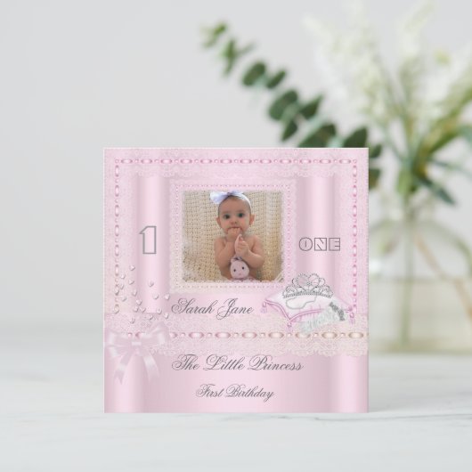 リトルプリンセスの最初の誕生日パーティーの写真 招待状 (スタンド正面)