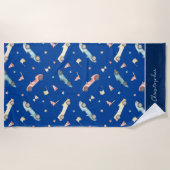 リトルボーイレーシングカーの水色パターン青 ビーチタオル (正面)