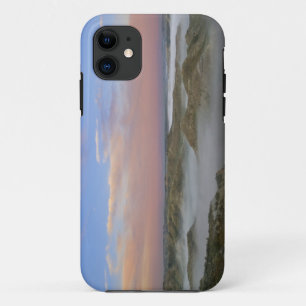 リトルミズーリ川からの霧が立ち込める iPhone 11 ケース