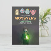 リトルモンスターマッシュハロウィーンボーイ誕生日写真 招待状 (スタンド正面)
