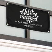 リトルレトロたった今結婚しましたカーバナー 横断幕 (ビルの外側)