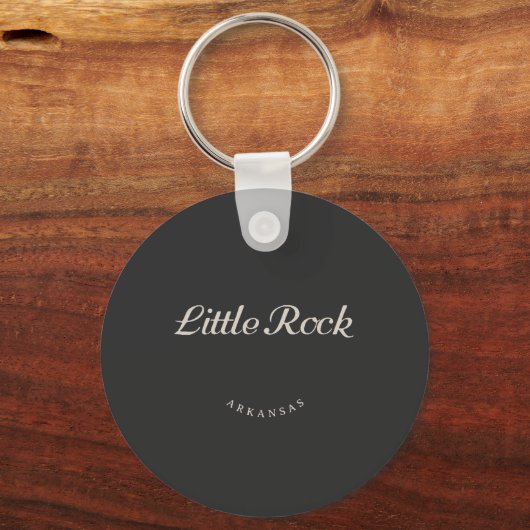 リトルロックアーカンサスホワイトフォント キーホルダー (正面)