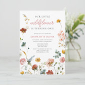 リトルワイルドフラワーピンクベビーガール誕生日 招待状 (スタンド正面)