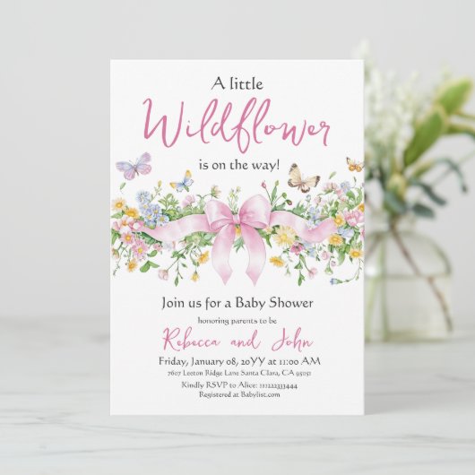 リトルワイルドフラワーフローラピンクボウガールベビーシャワー 招待状 (スタンド正面)