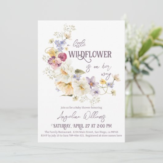 リトルワイルドフラワー素朴な紫の赤ちゃんシャワー 招待状 (スタンド正面)