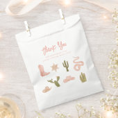 リトル女性のカーボーイピンクベビーシャワー フェイバーバッグ (クリップ留めされた状態)