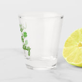 リトル恋しく思ラッキーセントパトリックの日グリーン ショットグラス (右)