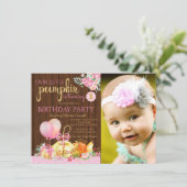 リトル素朴パンプキンファースト誕生日招待状 招待状 (スタンド正面)