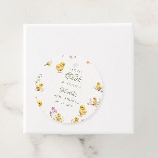 リトル・シックは農場の赤ちゃんシャワーの途中にある フェイバータグ (インサイチュ)