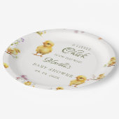 リトル・シックは農場の赤ちゃんシャワーの途中にある ペーパープレート (アングル)