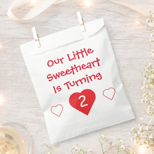 リトル・スウィートアート2回目の誕生日 フェイバーバッグ (クリップ留めされた状態)