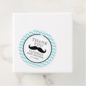 リトル・リル男の口ひげ男の子の赤ちゃんシャワーの贈り物 フェイバータグ (インサイチュ)