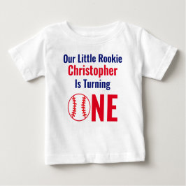 リトル・ルーキー野球1歳の誕生日 ベビーTシャツ