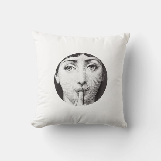 リナカバリエリ クッション (正面)