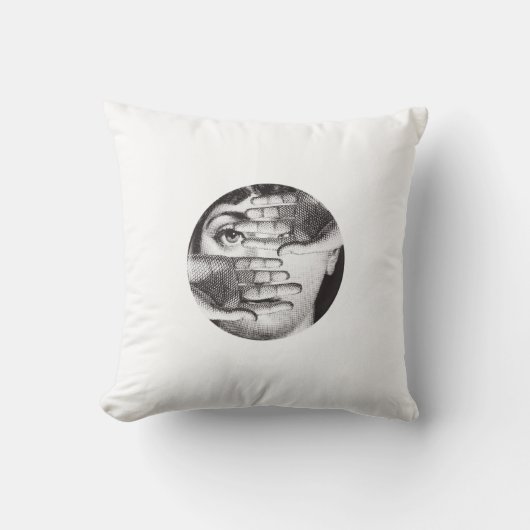 リナカバリエリ クッション (正面)