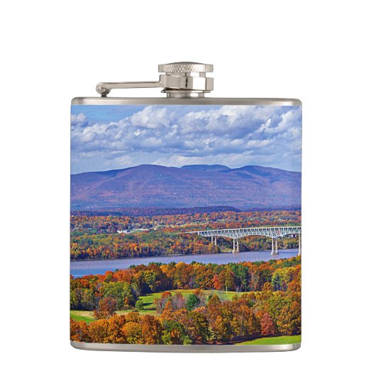 リネクリフブリッジイン秋 フラスク (正面)