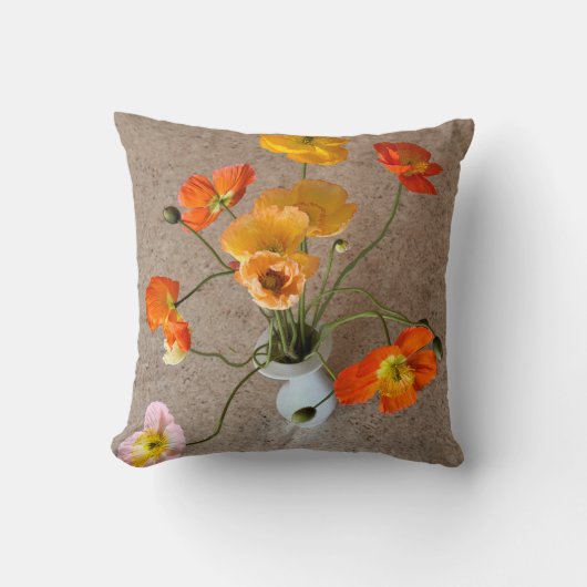 リネンは明るいカラフルポピーの花束を見る クッション (正面)