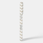 リネンベージュアンドアクアシェブロンカスタムモノグラム Case-Mate iPhoneケース (裏面 / 右)