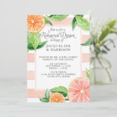 リハーサルの夕食の柑橘類のピンク種のグレープフルーツの水彩画 招待状 (スタンド正面)