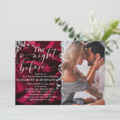 リハーサルディナーの前の夜にバーガンディーシルク 招待状 (スタンド正面)