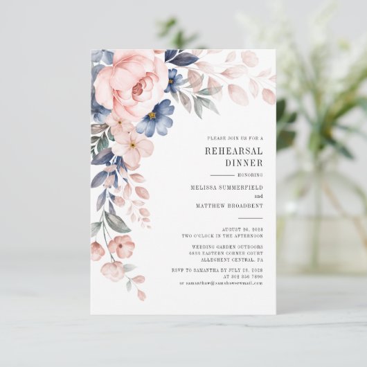 リハーサルディナーフローラほこりっぽいブルーピンクの花 招待状 (スタンド正面)