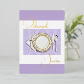 リハーサルディナープレイスセッティングフォイルラベンダープル 箔招待状 (立ち正面)