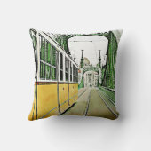 リバティ橋の黄色い路面電車 クッション (裏面)