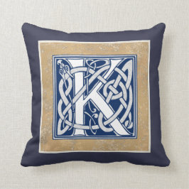 リバーシブルのケルト人Kのイニシャル クッション