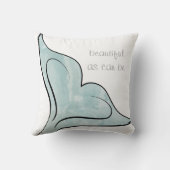 リバーシブルの水彩画のクジラの尾 クッション (裏面)