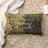 リバーシブルジョージアの屋根付橋 ランバークッション (ブランケット)