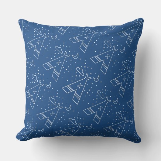 リバーシブルネイビーとベビーブルーのトライバルテペ枕 クッション (正面)