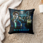 リバーデール水没の廊下のポスター クッション (ブランケット)