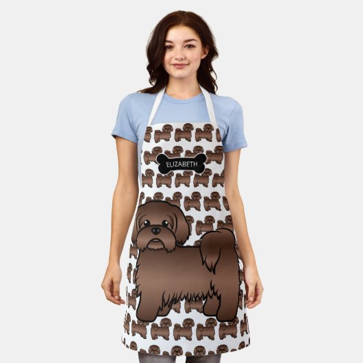 リバーブラウンシーズー（犬）Tzuかわいい漫画の犬と名前 エプロン (着用した状態)