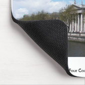 リバー・リフィーと4コート、ダブリン・アイルランド。 マウスパッド (コーナー)