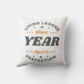 リビングレジェンド誕生日プレゼント |パーソナライズされた | クッション (裏面)