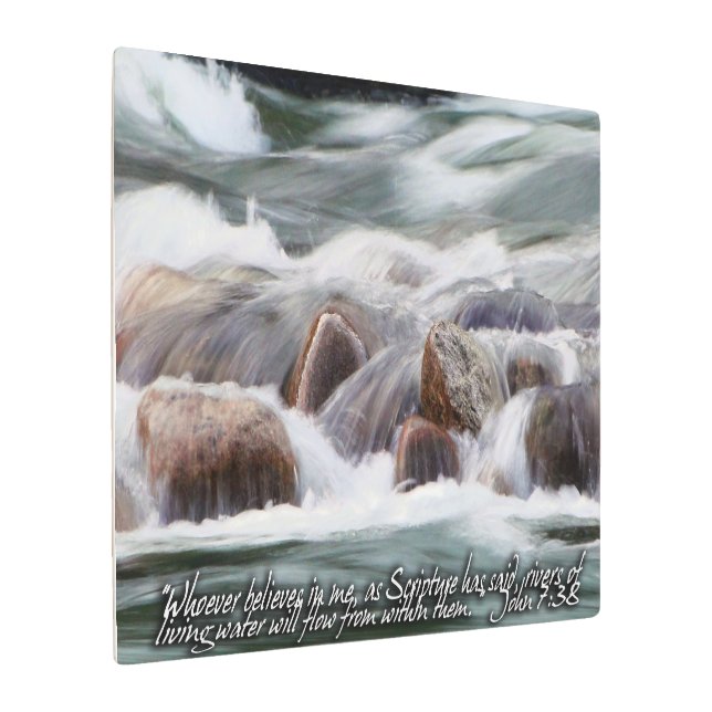 リビング・ウォーターの感動的川 メタルプリント (アングル)