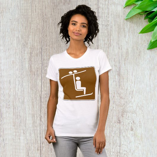 リフトのシンボルマーク 古風なウィンタースポーツのアイコン Tシャツ