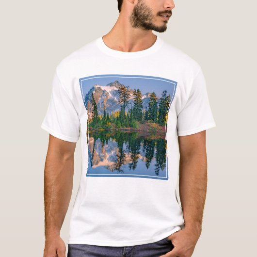 リフレクション湖に映るシャクサン山 Tシャツ (正面)