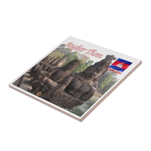 リフ。KHカンボジア、アンコール・トム。 タイル (側面)