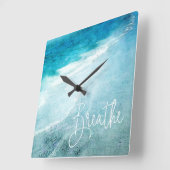 リブヨガ引用文レトロビーチティール(緑がかった色)ブルー海 スクエア壁時計 (傾斜)