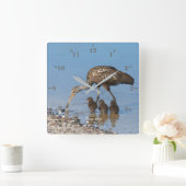 リプキンの鳥を3つのベビーでパーソナライズ スクエア壁時計 (ホーム)