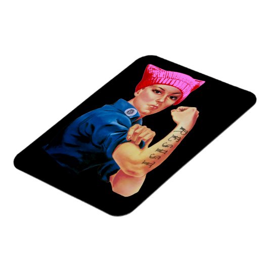 リベッターのロージーとトランプに抵抗する マグネット (左側)